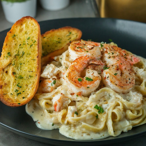 Shrimp and Crab Alfredo with Garlic Bread Recipe Instacart