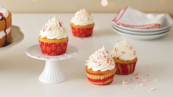 Vanilla Cupcakes with Peppermint Frosting Recipe | Cub
