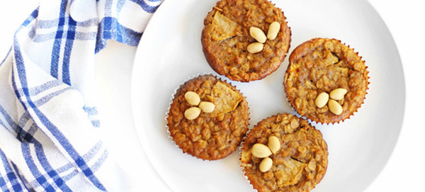 Peanut Butter Apple Oatmeal Muffins