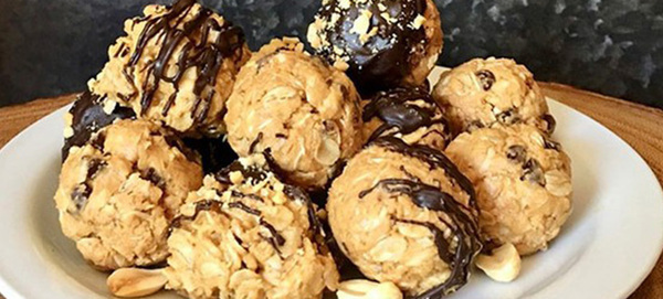Peanut Butter Chocolate Energy Bites