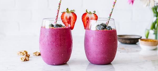 Mixed Berry Walnut Chia Smoothie